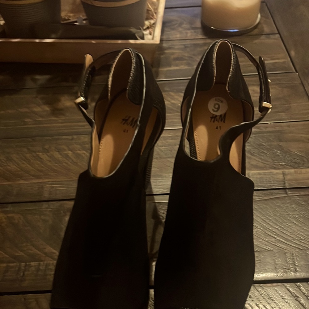 H & M NEW peep toe 4” booties, black suede hotties with gold buckle at ankle
